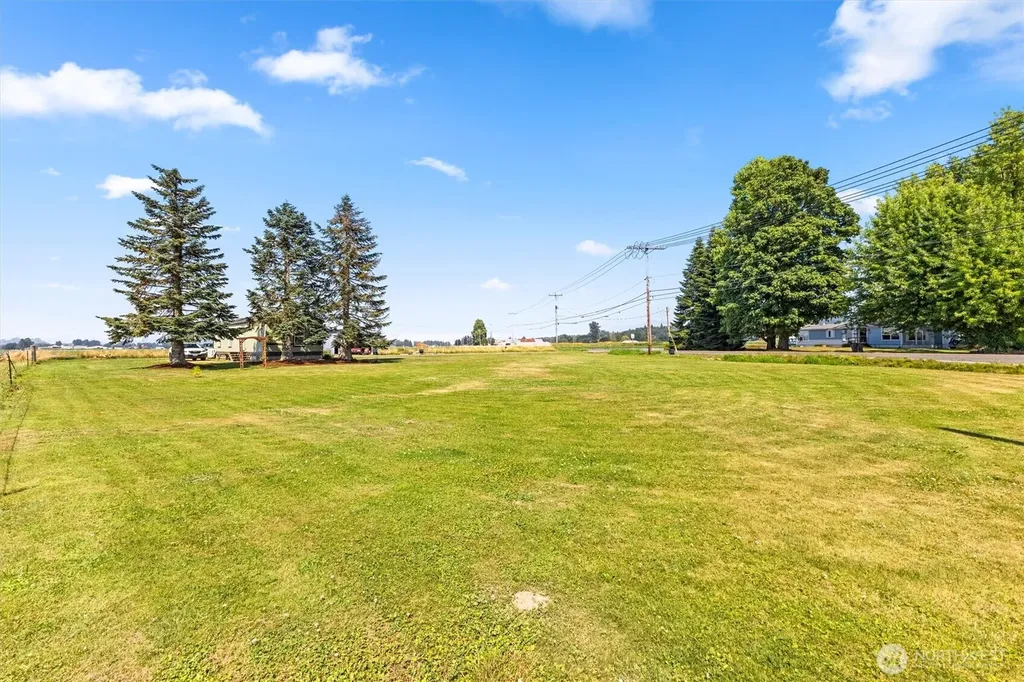 8902 Telegraph Road Sumas WA 98295