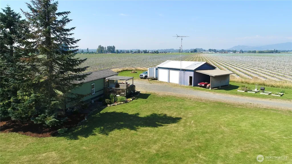 8902 Telegraph Road Sumas WA 98295