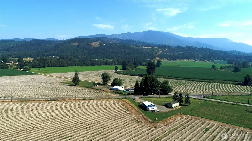 8902 Telegraph Road Sumas WA 98295