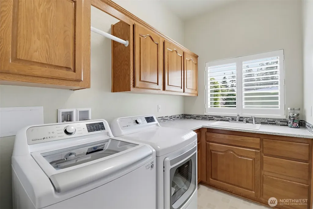 27505 218th Place SE Maple Valley WA 98038