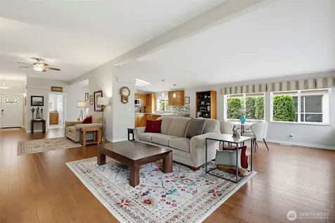 27505 218th Place SE Maple Valley WA 98038