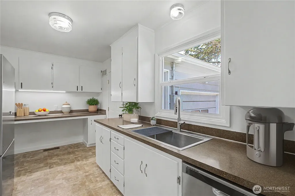 607 Turner Street NE Olympia WA 98506