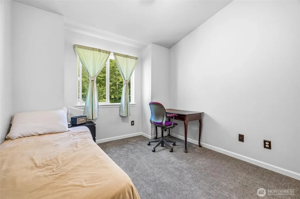 7947 E Golf Course Drive Blaine WA 98230