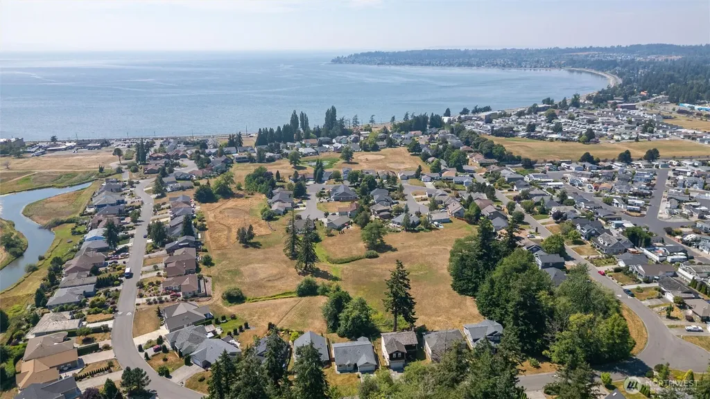 7947 E Golf Course Drive Blaine WA 98230