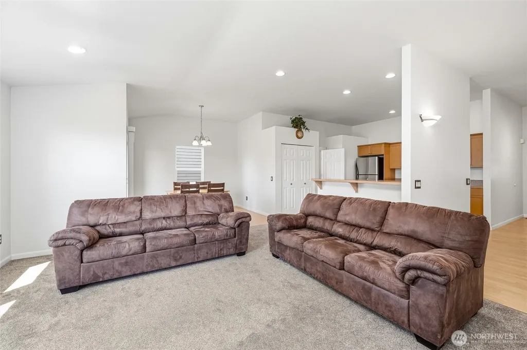 7947 E Golf Course Drive Blaine WA 98230