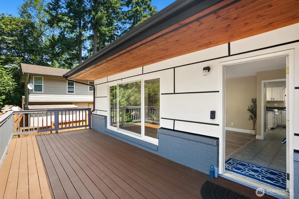 37110 5th Ave SW Federal Way WA 98023
