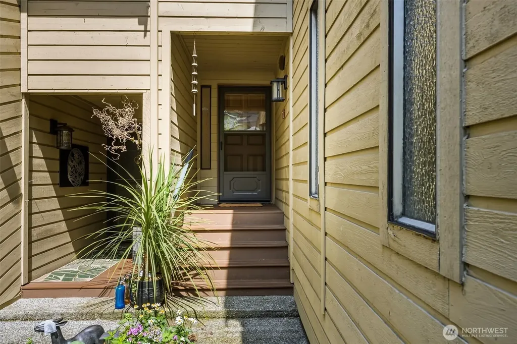 1314 Evergreen Park SW Olympia WA 98502
