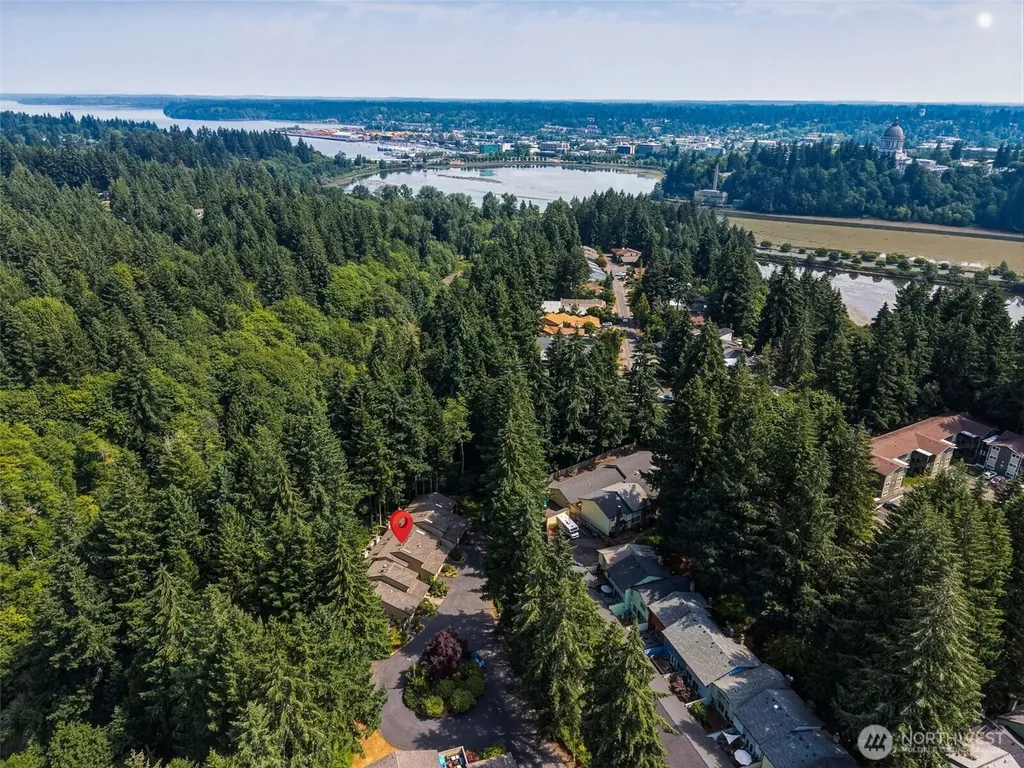 1314 Evergreen Park SW Olympia WA 98502