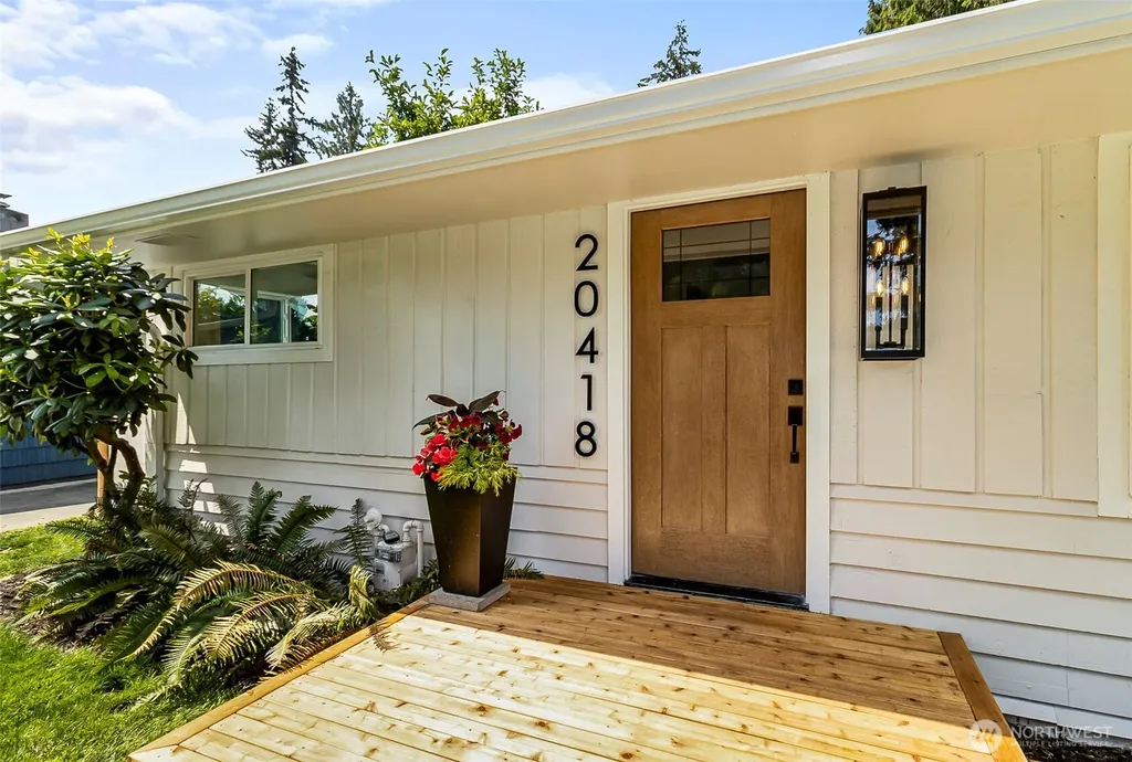 20418 54th Avenue W Lynnwood WA 98036
