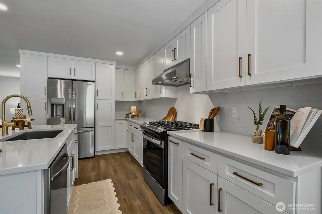 20418 54th Avenue W Lynnwood WA 98036