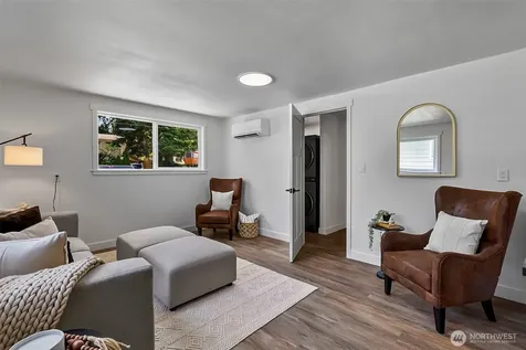 20418 54th Avenue W Lynnwood WA 98036