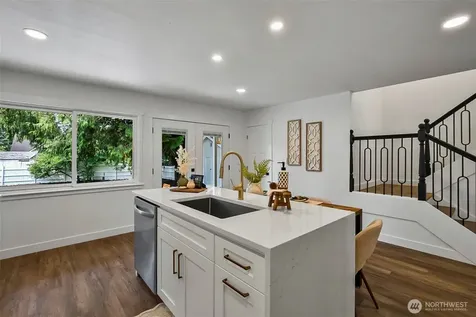 20418 54th Avenue W Lynnwood WA 98036