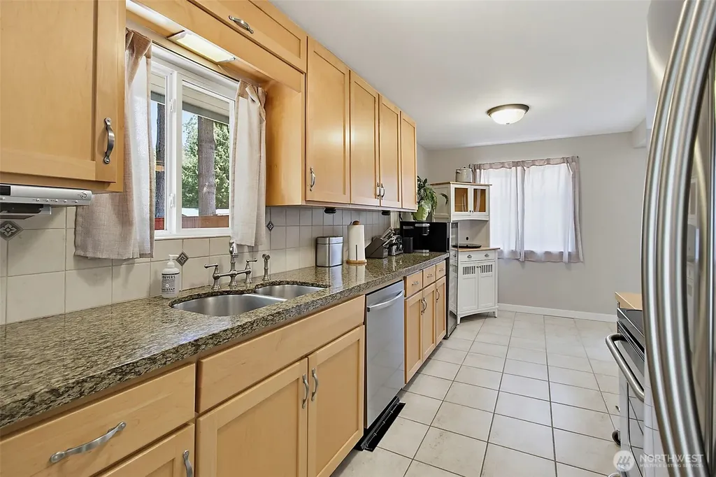 26204 SE 224th Street Maple Valley WA 98038