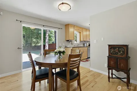 26204 SE 224th Street Maple Valley WA 98038