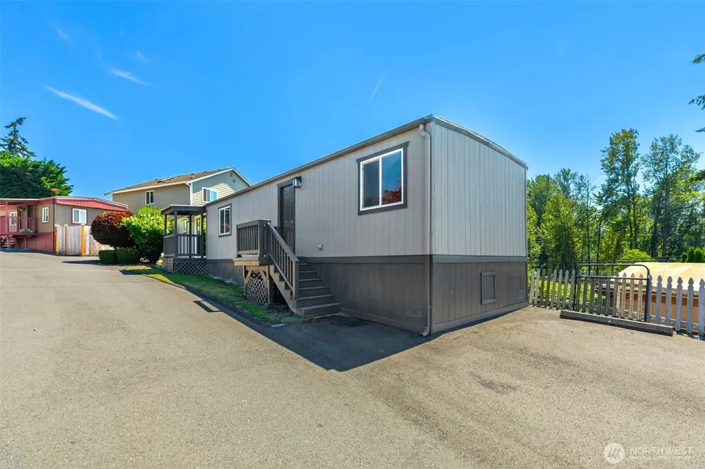 314 Avenue J Snohomish WA 98290