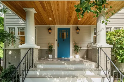 2416 2nd Avenue N Seattle WA 98109