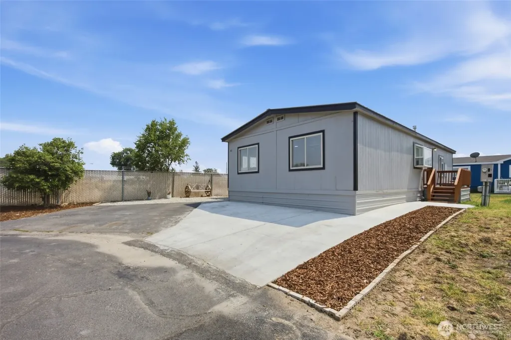 4000 Longview Street NE Moses Lake WA 98837