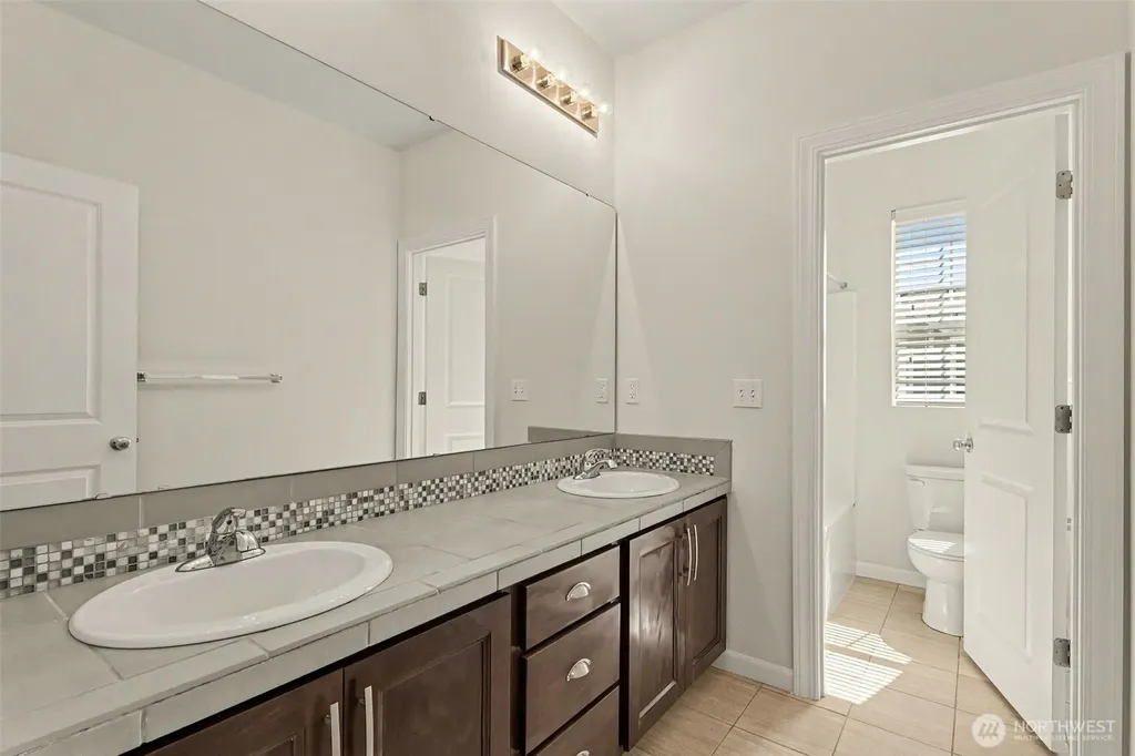3720 196th Place SE Bothell WA 98012