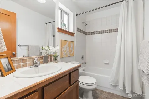 821 NW 53rd Street Seattle WA 98107