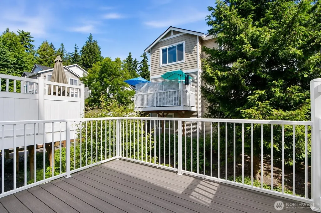 15720 Manor Way Lynnwood WA 98087