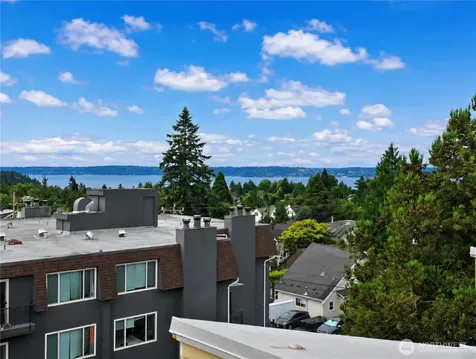 5617 California Avenue SW Seattle WA 98136