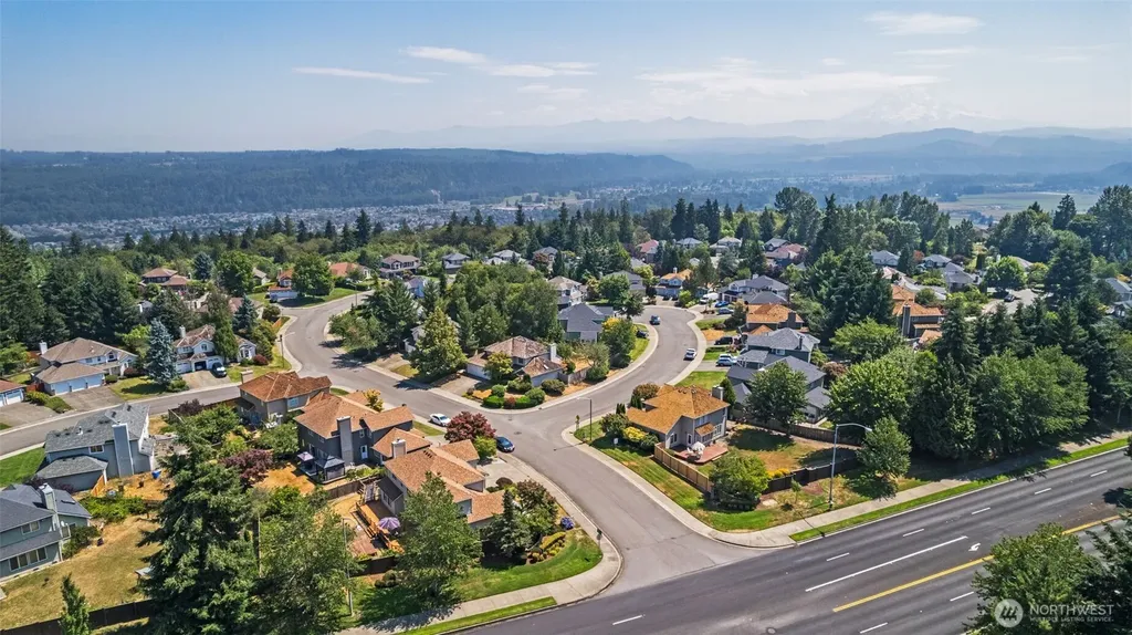 101 Eagle Ridge Drive E Puyallup WA 98374