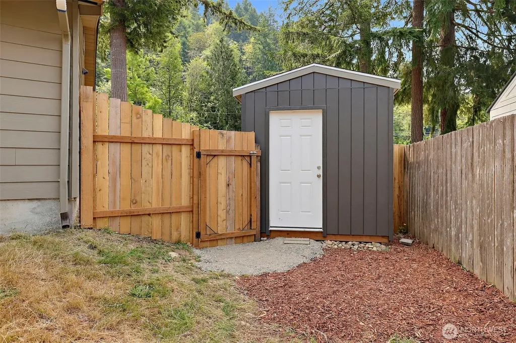 14641 450th Avenue SE North Bend WA 98045