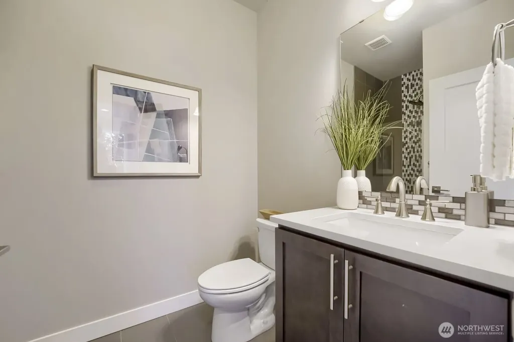 13521 NE 128th Place Kirkland WA 98034