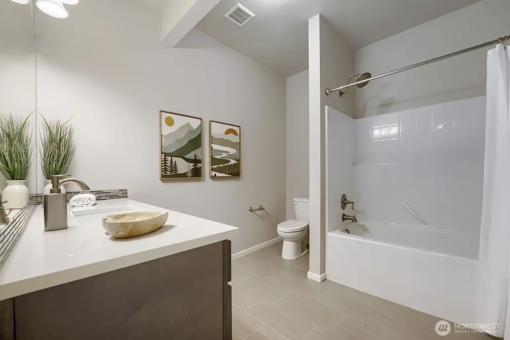13521 NE 128th Place Kirkland WA 98034
