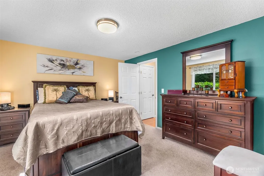 4805 33rd Court SE Lacey WA 98503