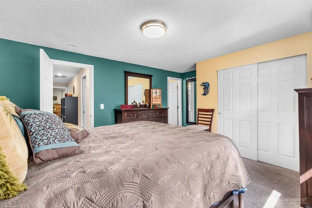 4805 33rd Court SE Lacey WA 98503