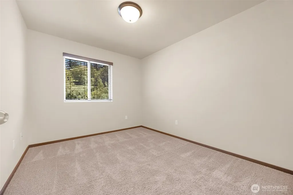 7515 100th Street NE Marysville WA 98270