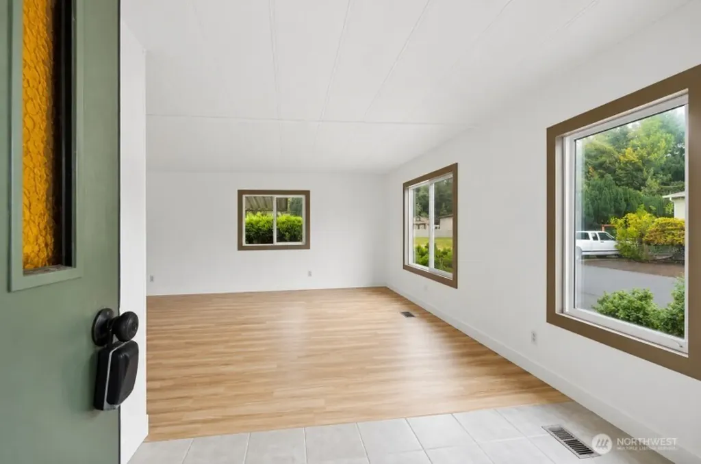 2399 Nightingale Lane Kelso WA 98626