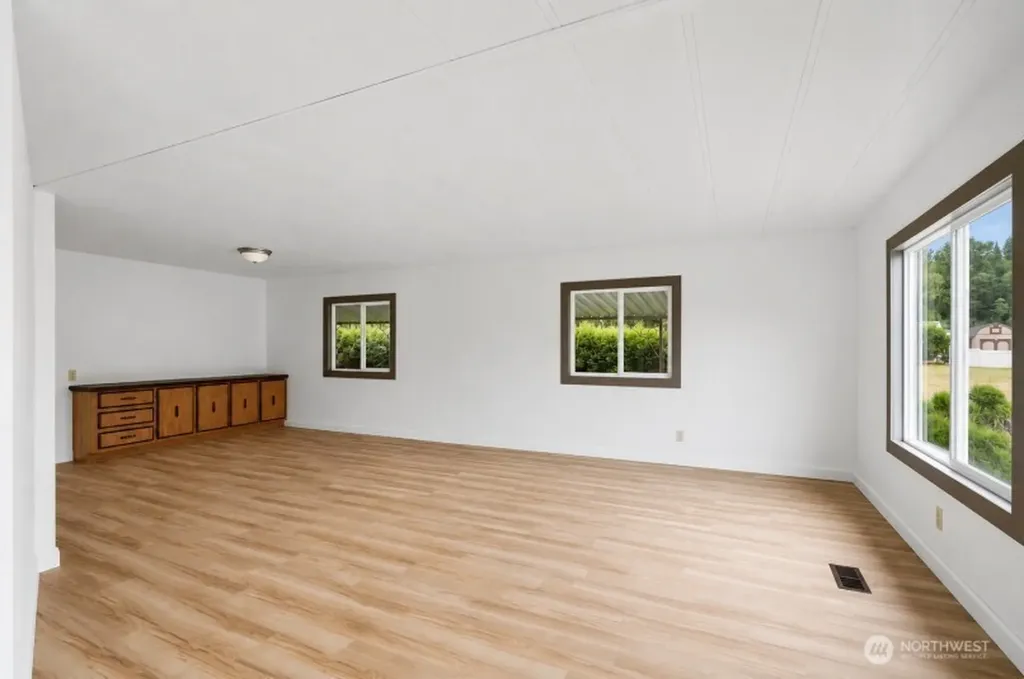 2399 Nightingale Lane Kelso WA 98626
