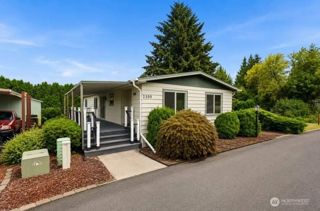 2399 Nightingale Lane Kelso WA 98626