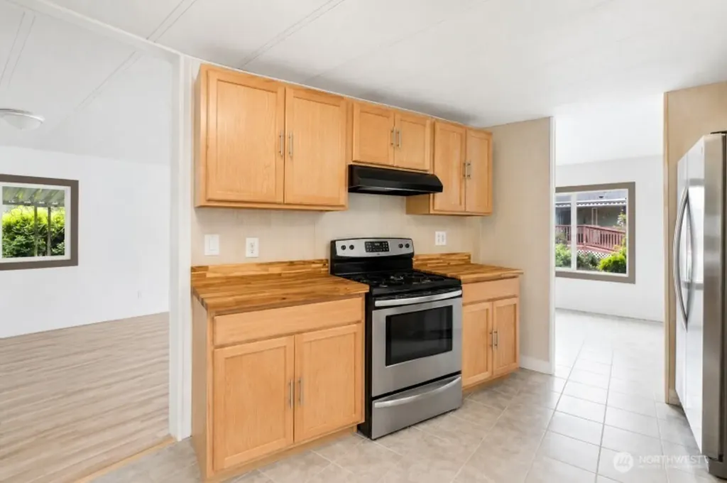 2399 Nightingale Lane Kelso WA 98626