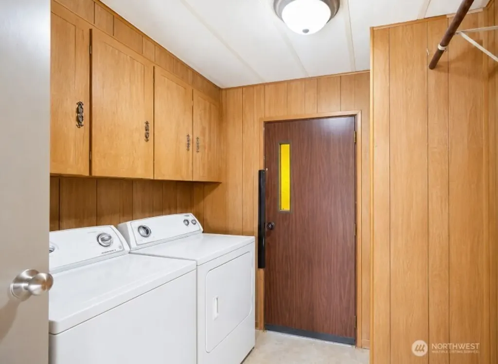 2399 Nightingale Lane Kelso WA 98626