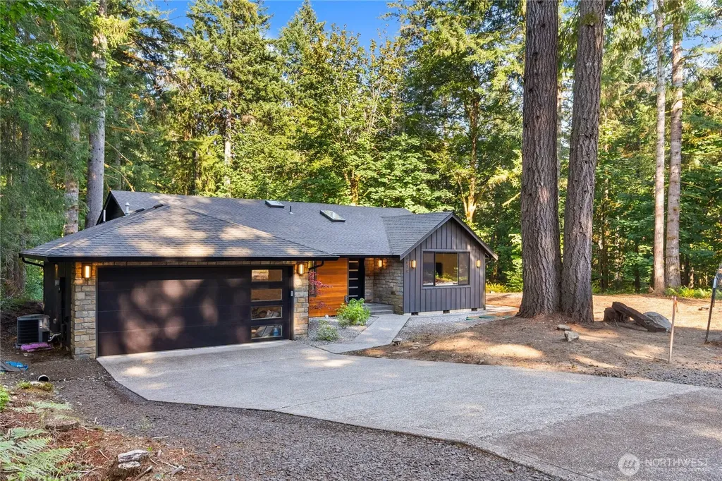 6636 Westhill Drive SW Olympia WA 98512