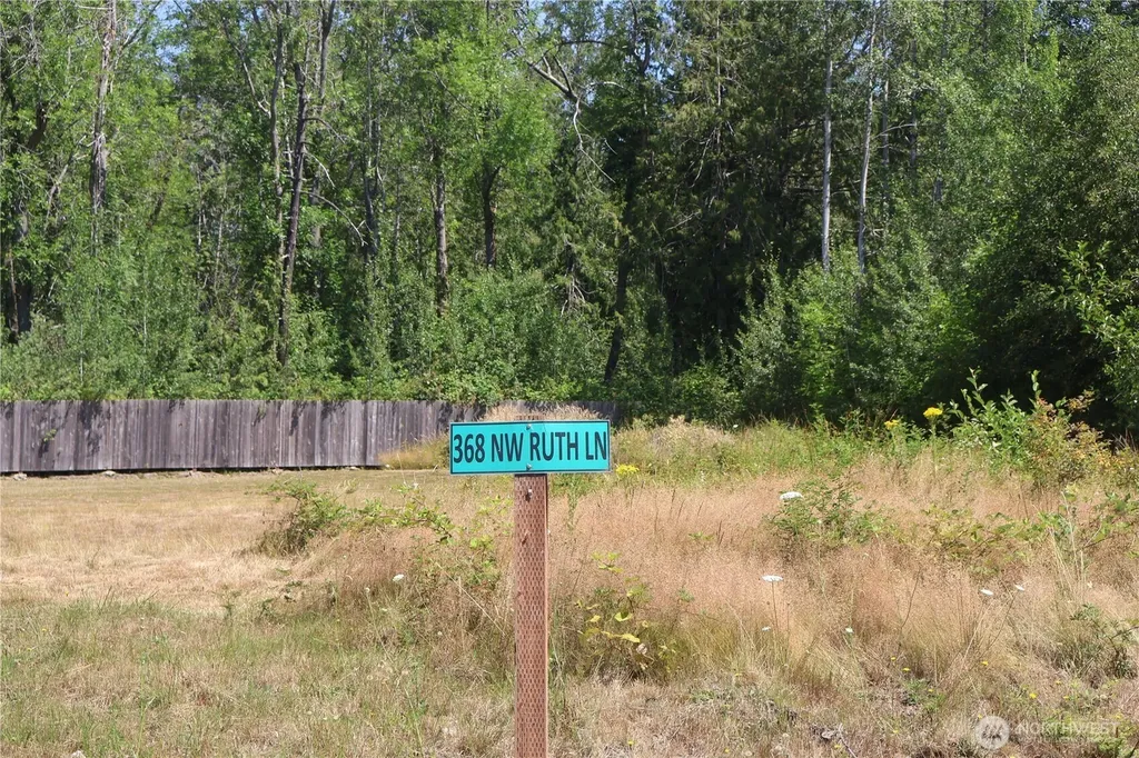 368 NW Ruth Lane Bremerton WA 98310