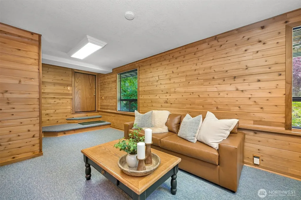 10 Sparrow Court Bellingham WA 98229