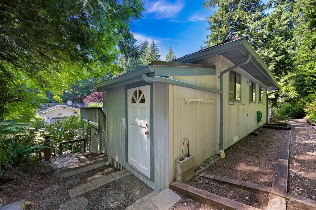 10 Sparrow Court Bellingham WA 98229