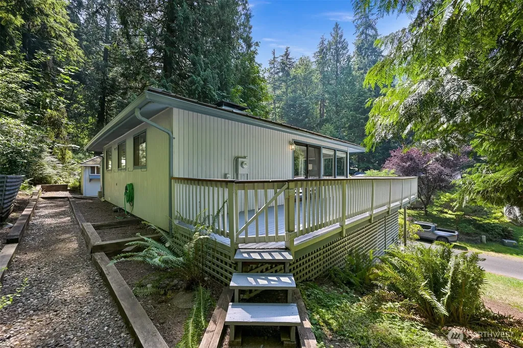 10 Sparrow Court Bellingham WA 98229