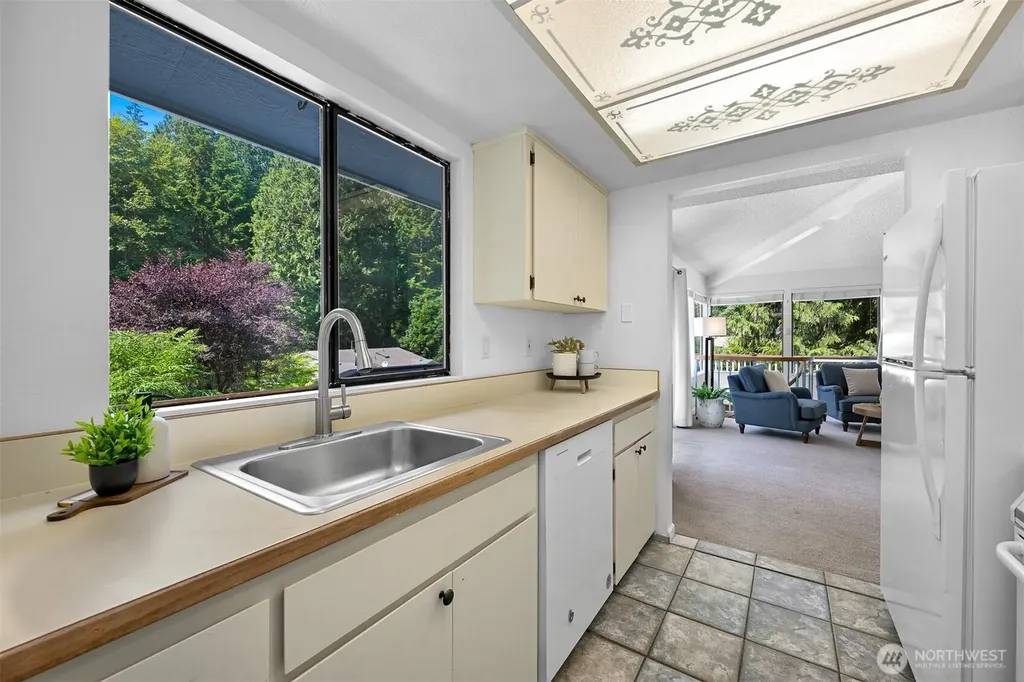 10 Sparrow Court Bellingham WA 98229