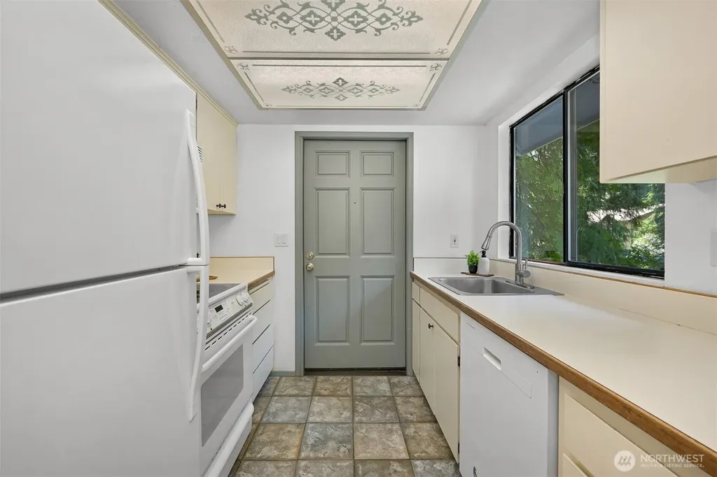 10 Sparrow Court Bellingham WA 98229