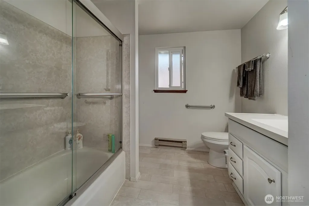 7085 Thebes Street NE Bremerton WA 98311