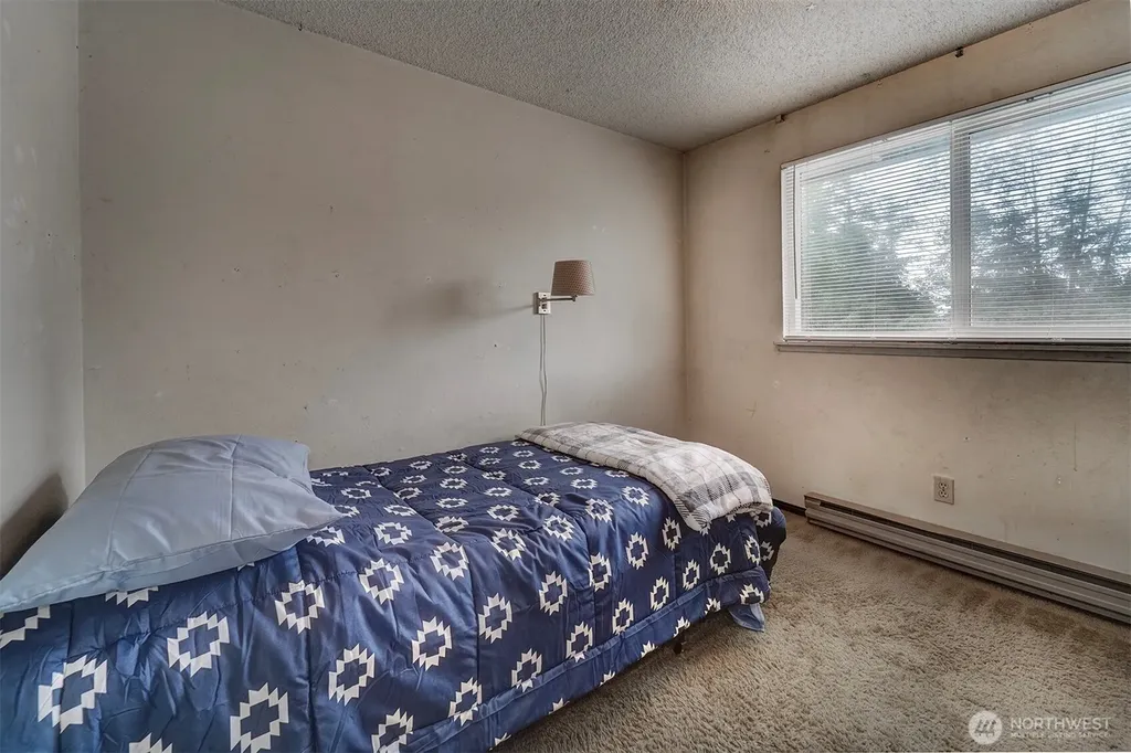 7085 Thebes Street NE Bremerton WA 98311