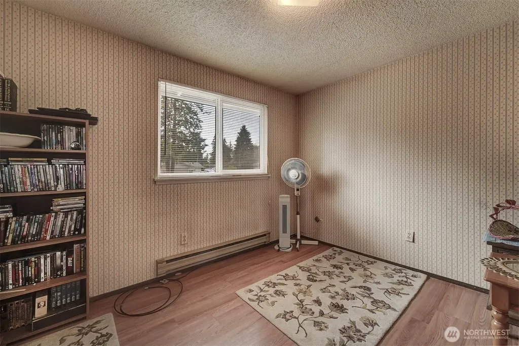 7085 Thebes Street NE Bremerton WA 98311