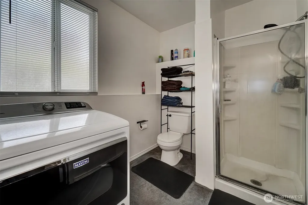 7085 Thebes Street NE Bremerton WA 98311