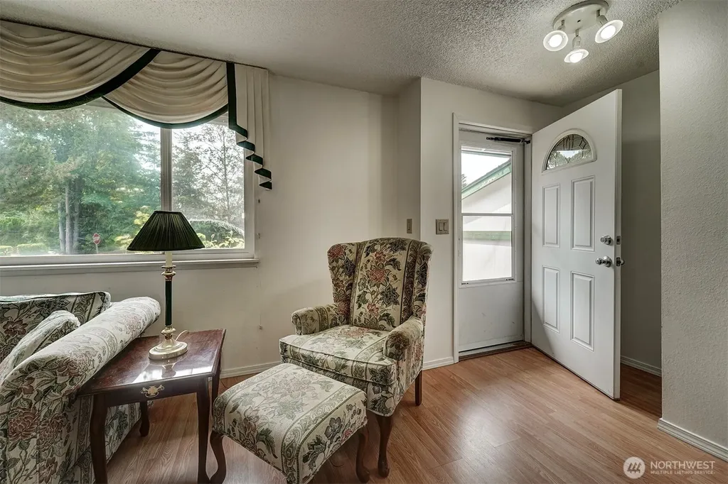 7085 Thebes Street NE Bremerton WA 98311