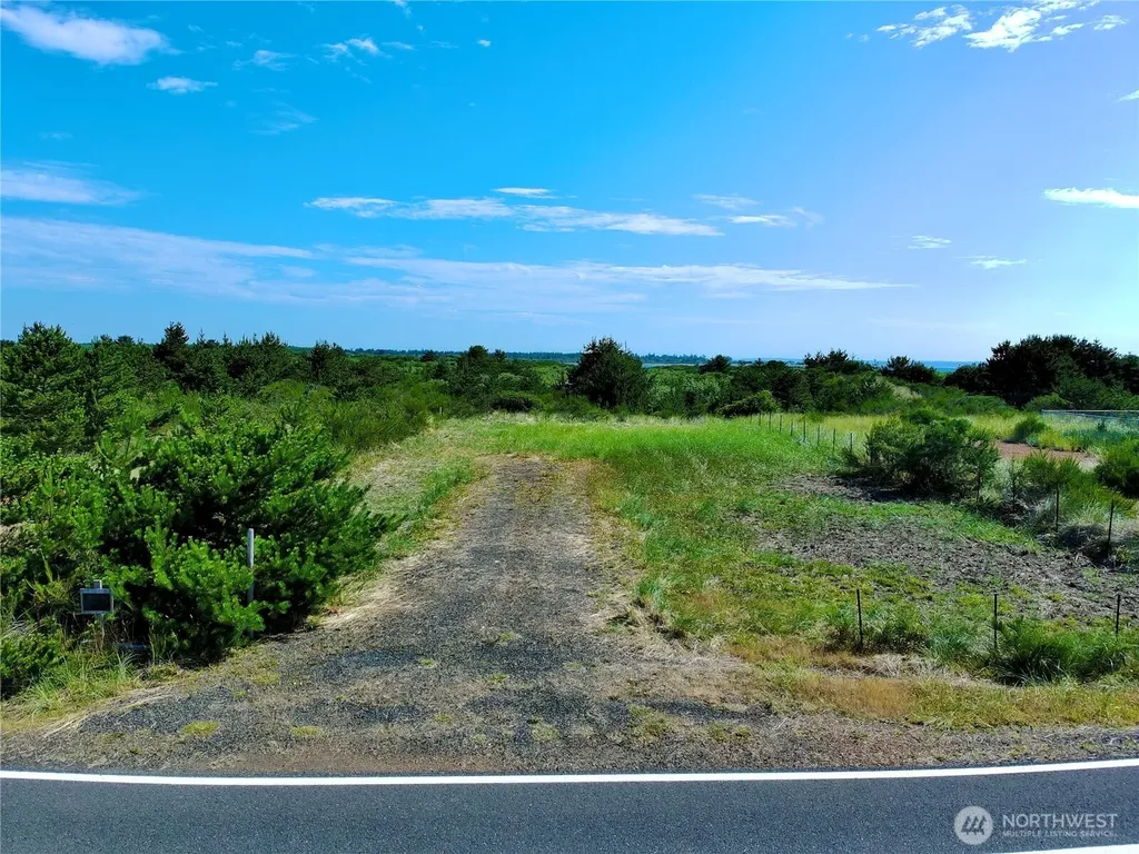 1376 E Ocean Shores Boulevard SW Ocean Shores WA 98569